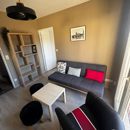 Comfortable Flat In Perfect Location *